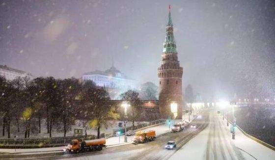 Мощные снегопады накроют Москву