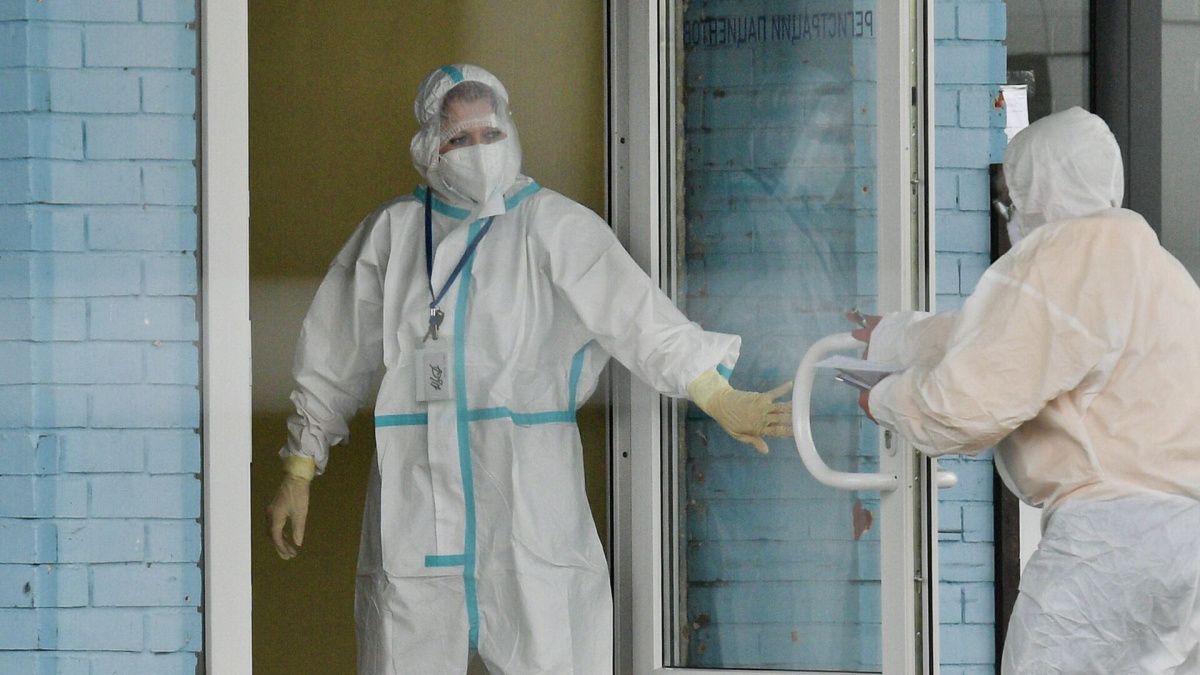В Москве впервые за месяц от коронавируса умерли менее 100 человек за сутки