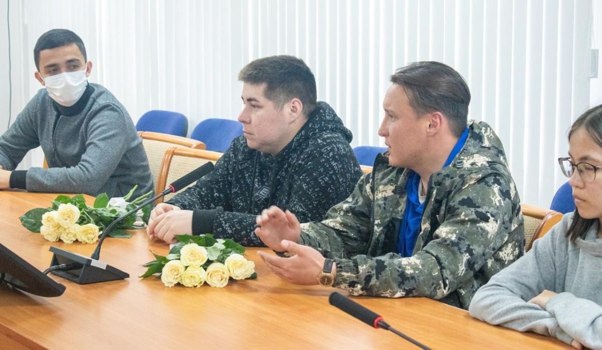 Активисты «Молодой Гвардии» вернулись с ДНР