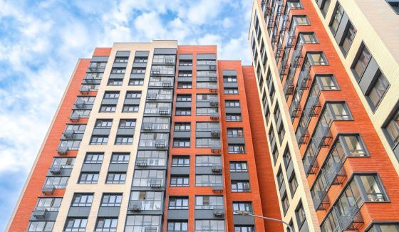 С начала года 3,7 тысячи семей переехали в квартиры по программе реновации в ВАО
