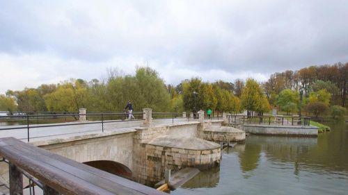 Реконструкция трёх исторических прудов завершена в Москве