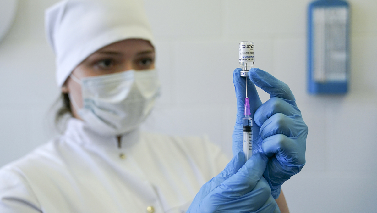 Москва начала вторую фазу испытаний уникального препарата от коронавируса