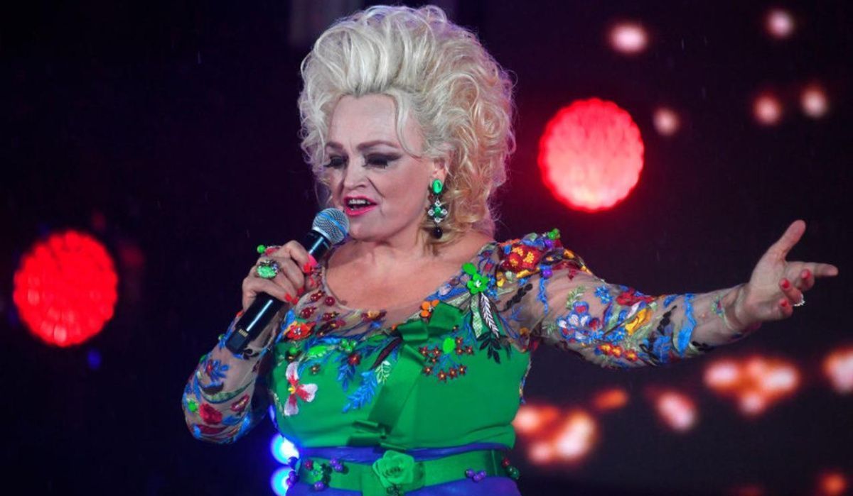 Ледовый дворец Петербурга требует 1,8 млн рублей с театра Кадышевой через суд