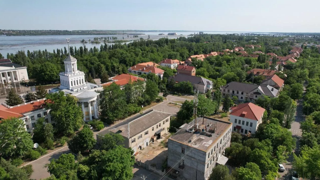 Вода полностью ушла с улиц Новой Каховки