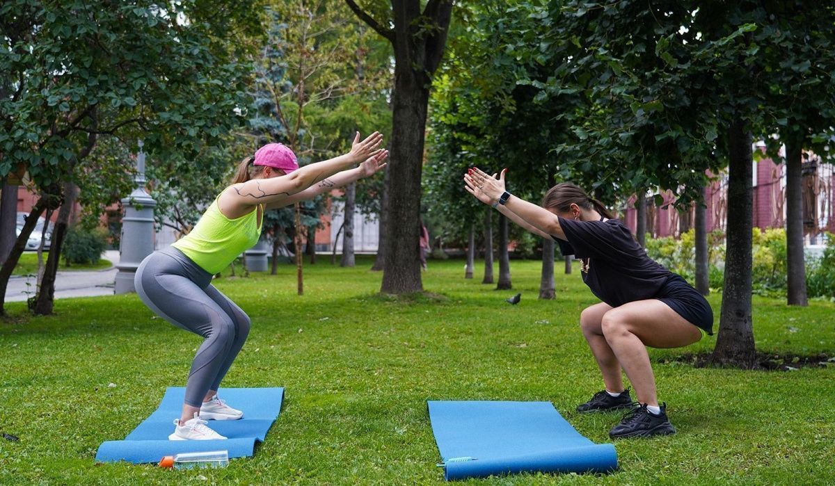Бесплатные спортивные тренировки для москвичей стартуют в парках столицы