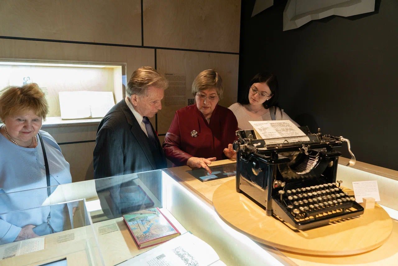В федеральной библиотеке для молодёжи открыли Музей электронной книги