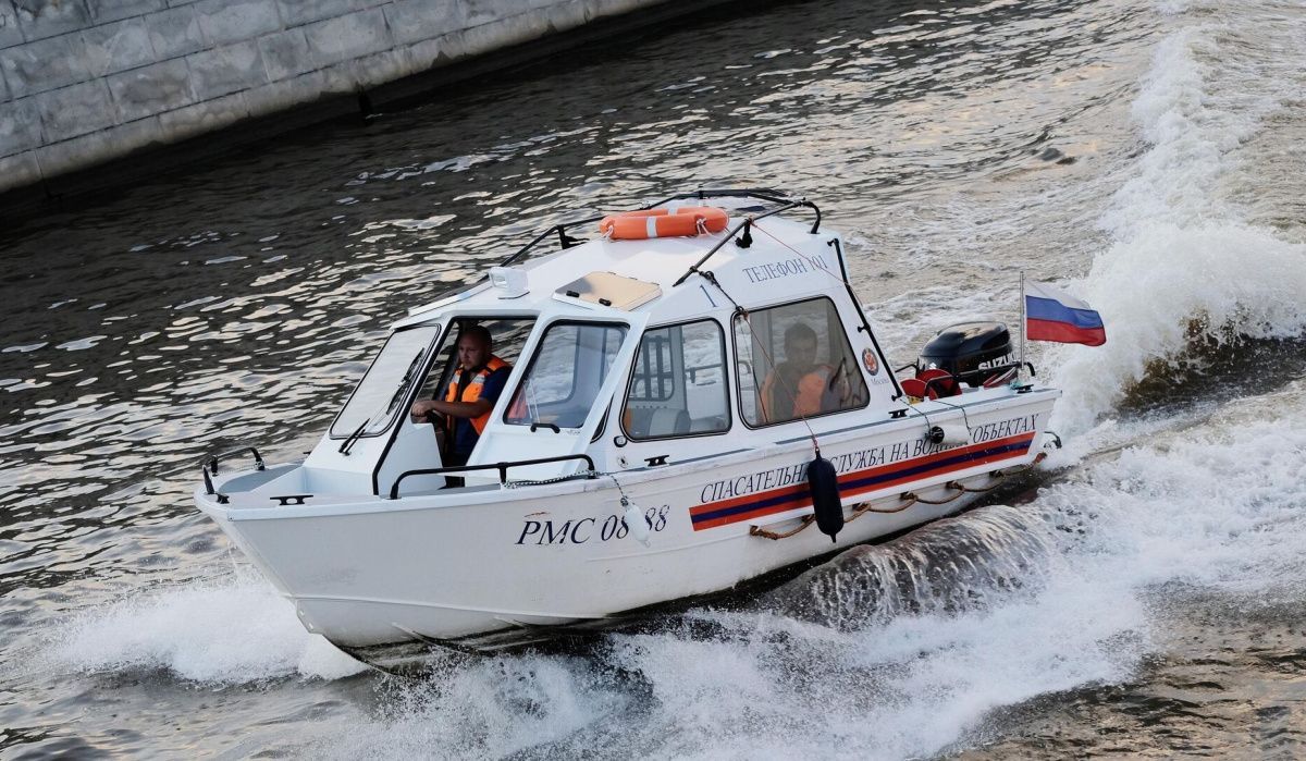 Прогулочный катер перевернулся на Волге в Татарстане