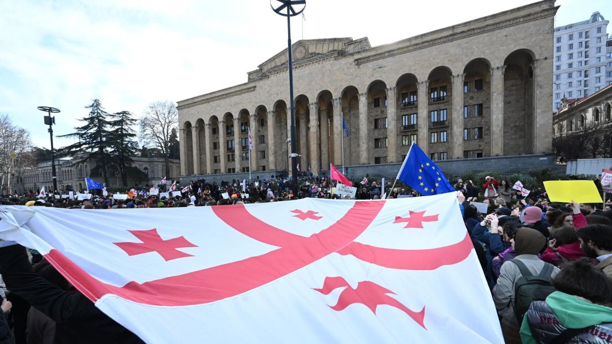 В Кремле прокомментировали возобновление дипотношений с Грузией