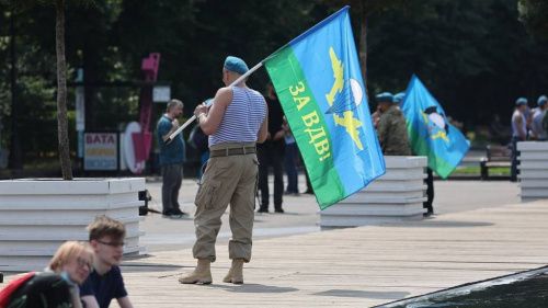 В Москве активисты «Лев против» подрались с десантниками