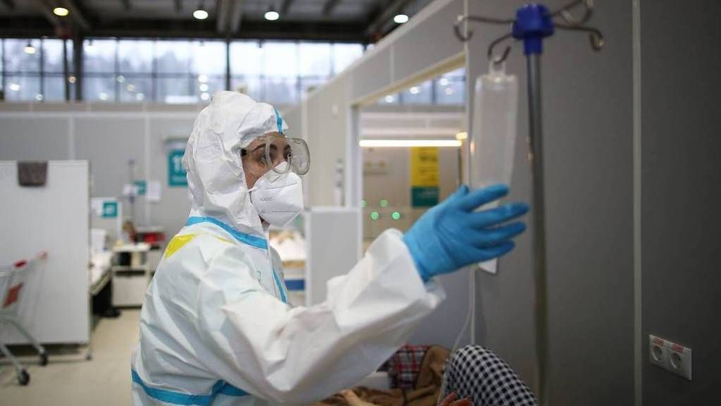 В Москве выявили почти 7 тысяч новых случаев коронавируса