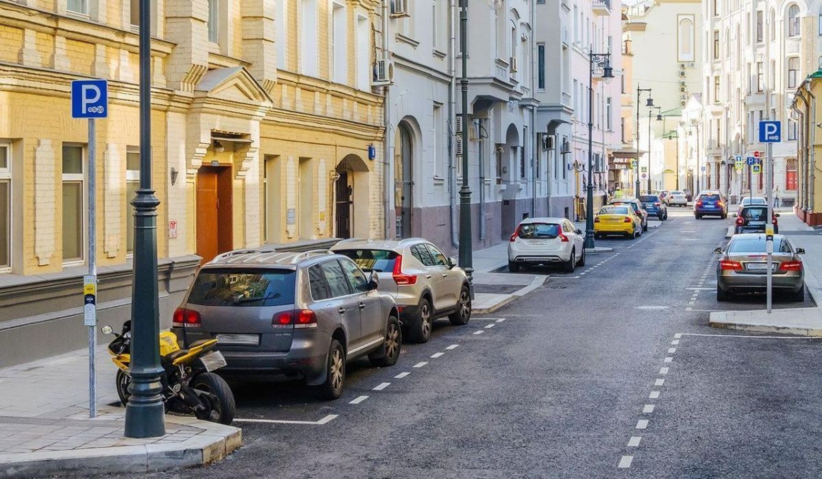 В майские праздники парковки в Москве будут работать бесплатно