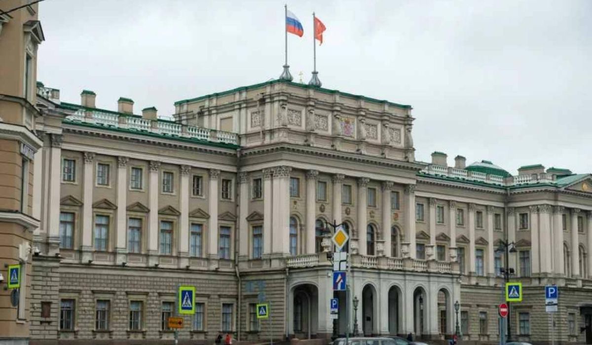 Депутат ЗакСа Петербурга заработал более 220 млн рублей в 2024 году