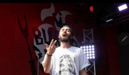 Мот извинился перед поклонниками за незавершенный концерт в Ереване