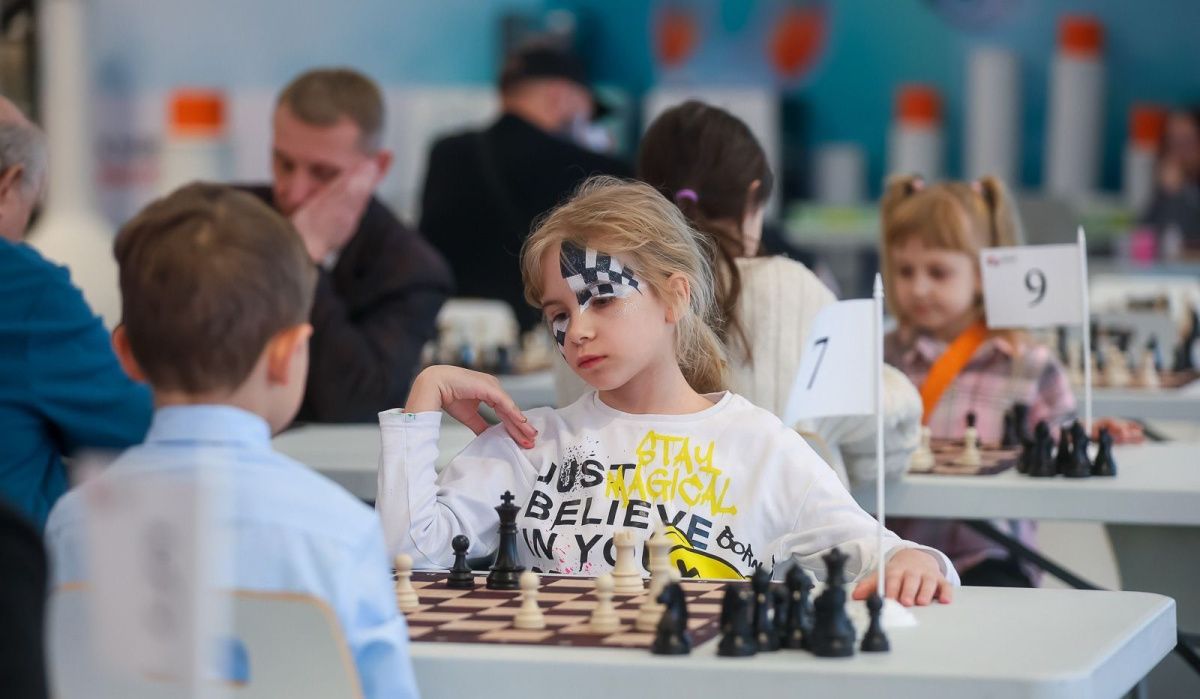 В Москве состоялся семейный шахматный турнир «Ход конем»