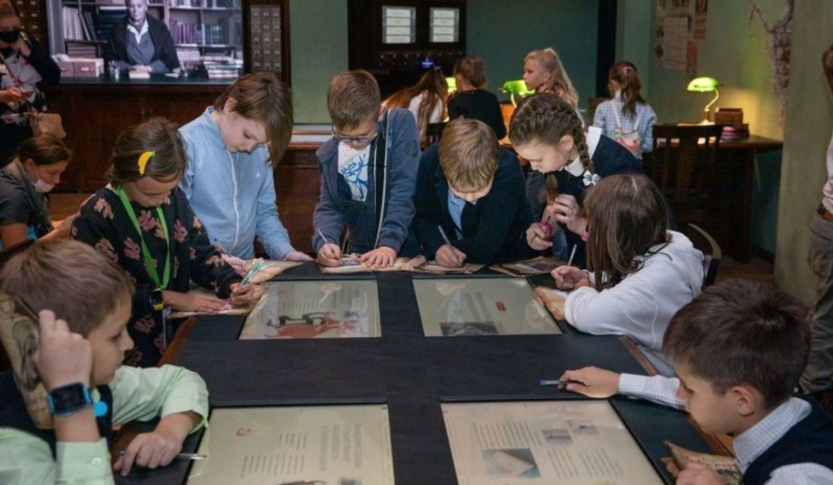 В Музее Победы начали проводить исторические квесты для школьников