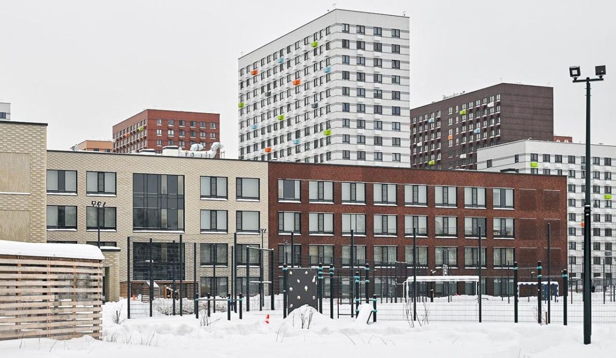 В Коммунарке торжественно открыли новое здание школы