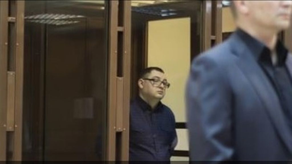 В Москве осудили экс-полицейского, расстрелявшего коллег в метро