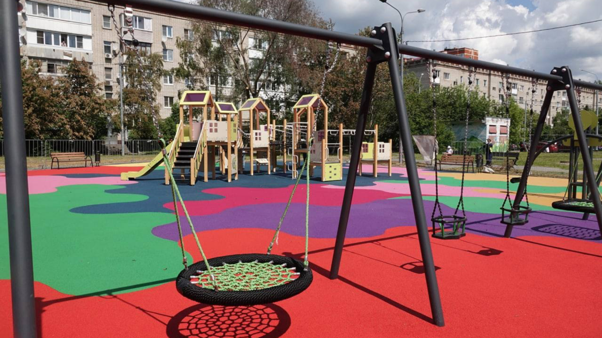 Москва закупит 56,5 тысяч единиц оборудования для детских площадок