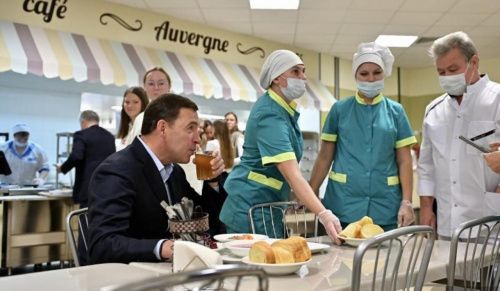 В Свердловской области дети пожаловались губернатору на плохое питание 