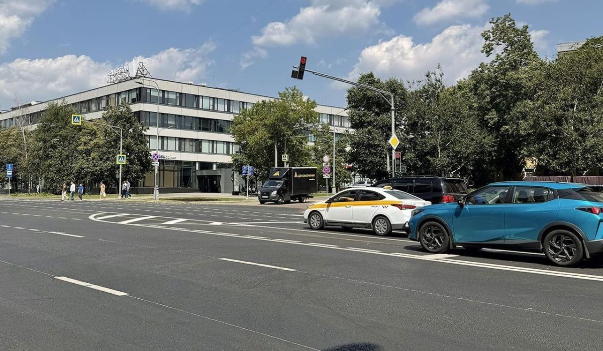 В Таганском районе Москвы на улице Большие Каменщики заменили асфальт