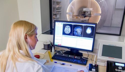 Московским врачам нейросети помогают выявить рассеянный склероз 