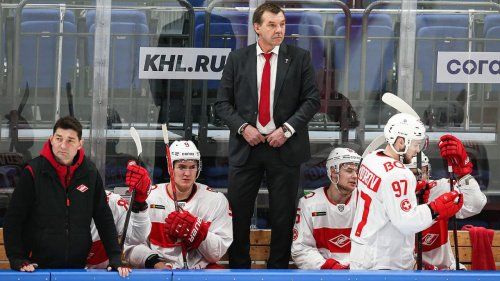 Главный тренер ХК «Спартак» не понимает, что творится в голове игроков