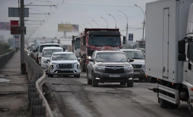 Власти Новосибирска сменили компанию по реконструкции двух мостов через Обь