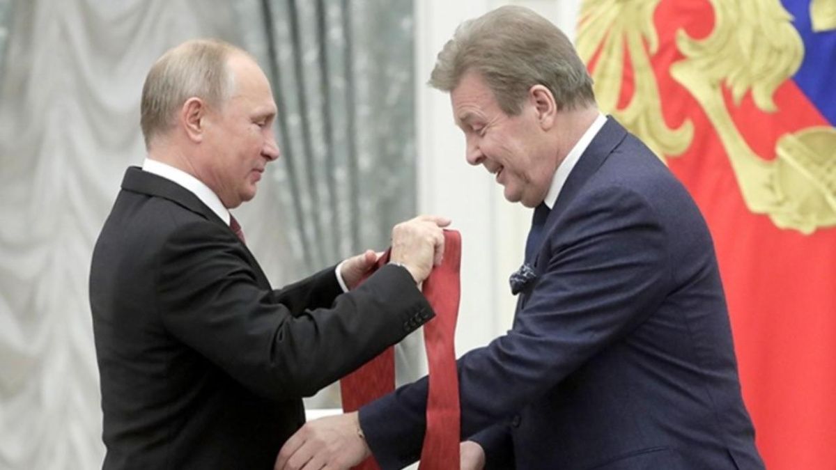 Путин наградил очередным орденом Льва Лещенко