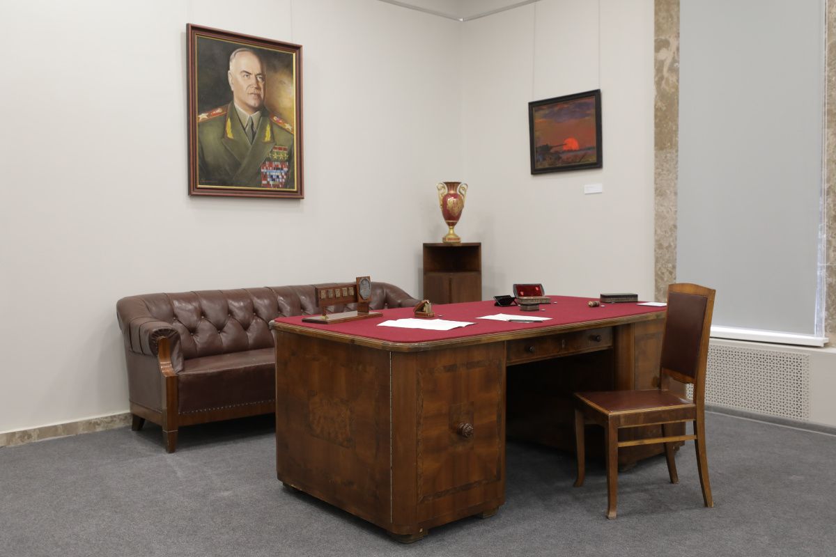 Калужский филиал Музея Победы представит выставку о маршале Жукове в Тульском суворовском училище