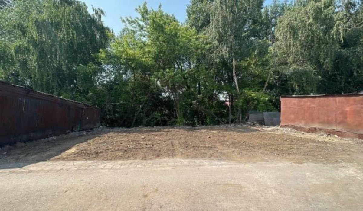 Незаконный складской комплекс ликвидировали на территории гаражного кооператива в Москве