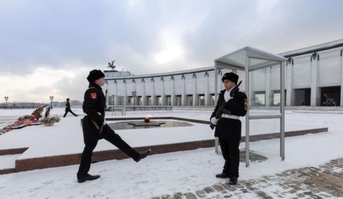 Торжественная 50-я вахта Почетного караула прошла у стен Музея Победы