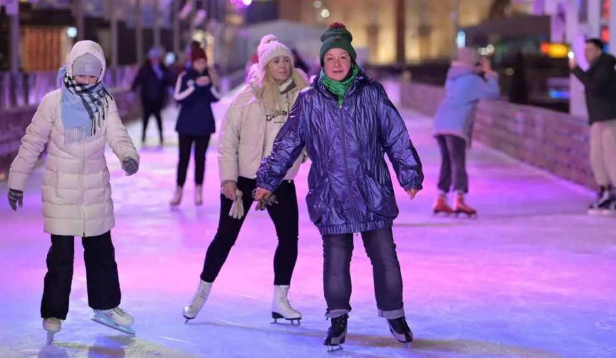 В Новосибирске откроют самый большой каток