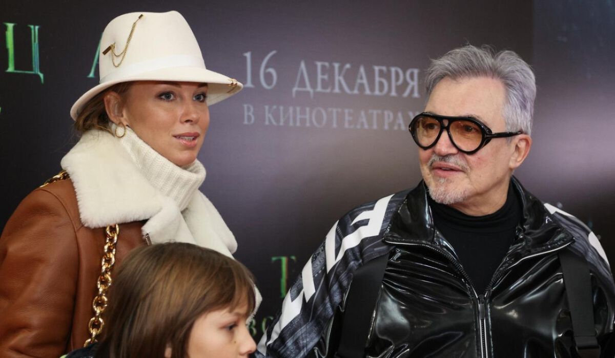 Дибров планирует лишить жену имущества и прав на детей