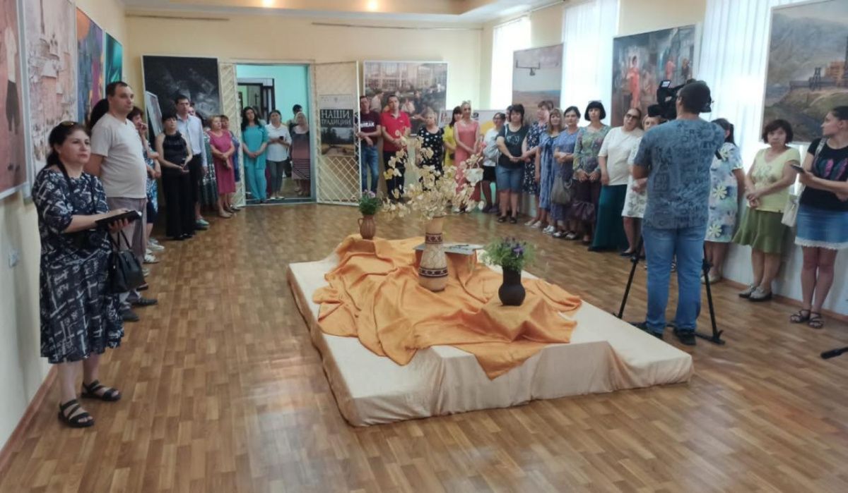 Выставка «Фонды РОСИЗО» открылась в ЛНР