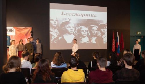 Активисты «Школьного музея Победы» представили спектакль о молодогвардейцах