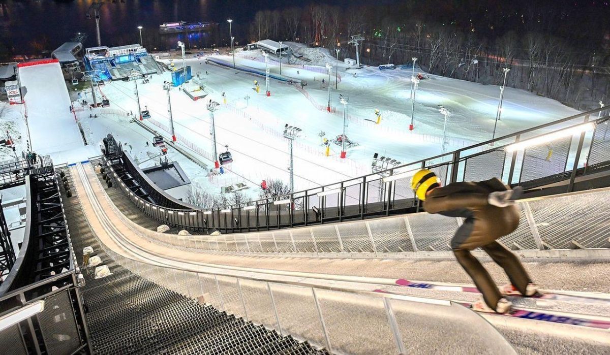 На Воробьевых горах открылся новый большой лыжный трамплин