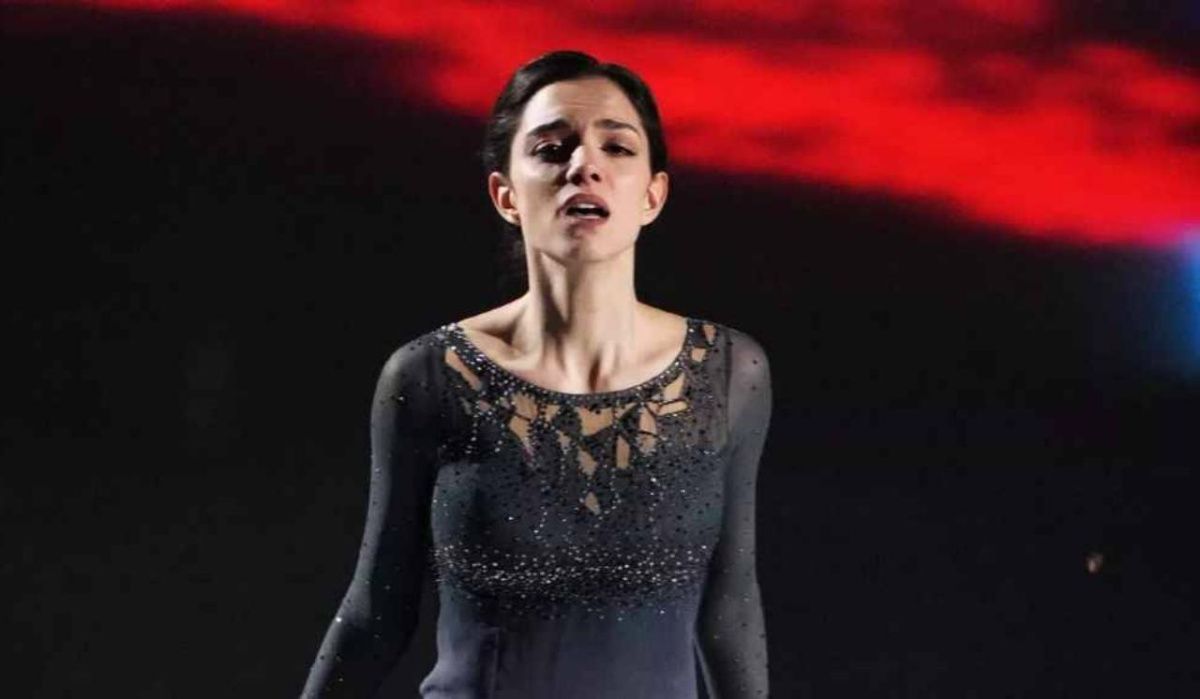 Евгения Медведева поделилась эмоциями после помолвки