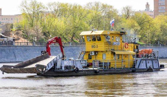 Коммунальный флот Москвы начал дежурство на Москве-реке и Яузе