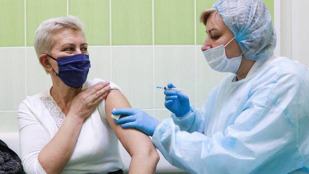 В Москве вакцинировались более 820 тысяч человек