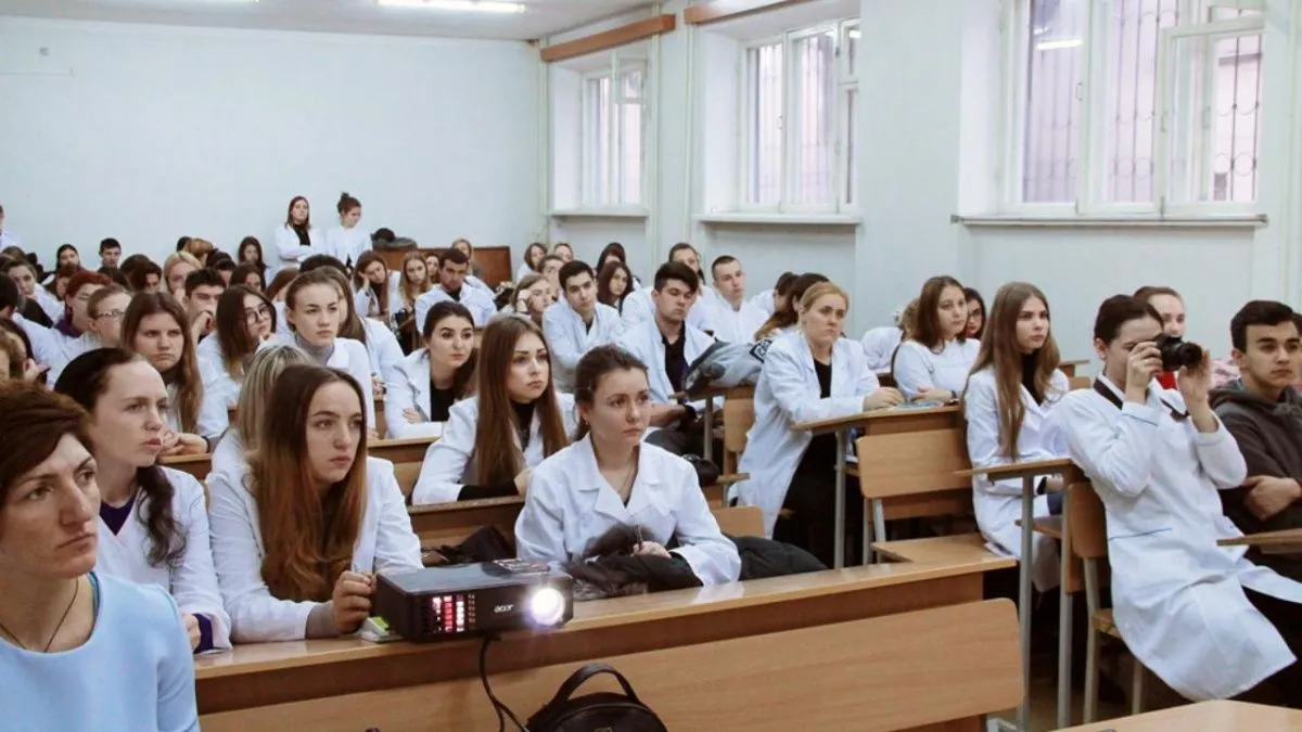 Миллионы рублей выделят на образование студентов-медиков в Москве