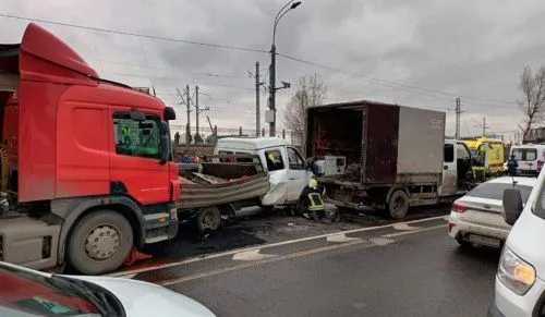 Прокуратура Москвы взяла на контроль расследование ДТП, в ходе которого погиб один дорожный рабочий