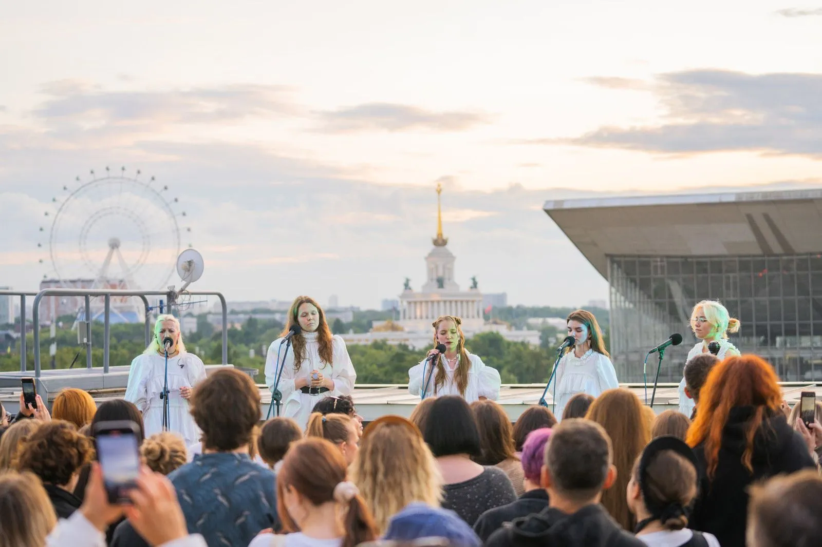 В Москве на ВДНХ завершился шестой сезон концертов «Музыка на крыше»