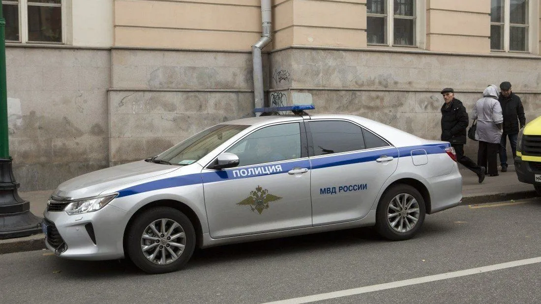 Таинственная история: В резиденцию посла США в Москве врезался автомобиль