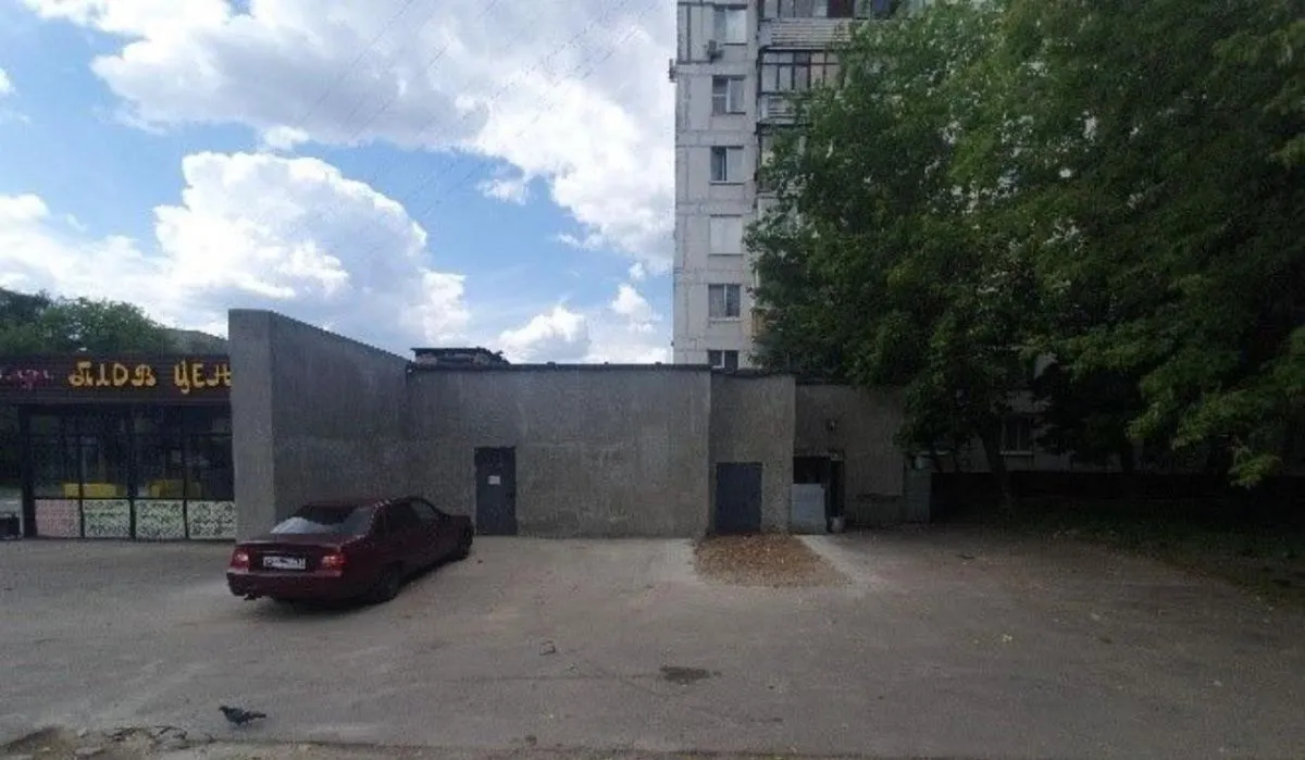 В Москве в районе Южное Тушино пресекли незаконную реконструкцию здания