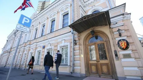Москва высылает 10 норвежских дипломатов 