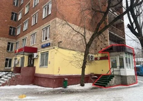 Незаконную пристройку демонтировали в одном из районов Москвы