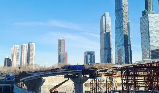 Более 3,5 километра дорог построят и реконструируют на западе Москвы